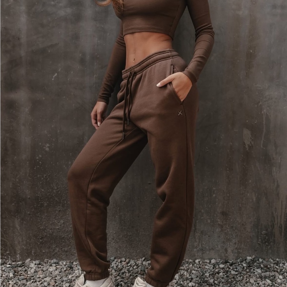 NWT Cuts Women Divine Hoodie and Sweatpants Set in Mocha - Picture 5 of 7